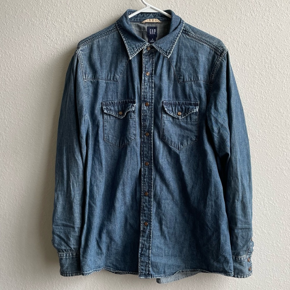 COPY - Gap Vintage pearl snap button denim jean shirt